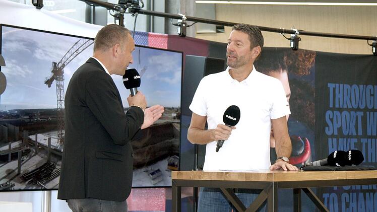 Impressionen von der Einweihung des "Halftime"     Foto: Richard Sänger