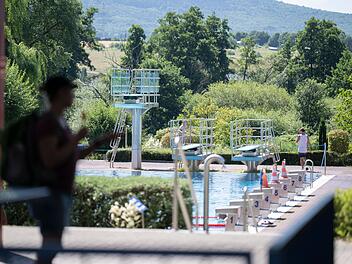 Ermittlungen nach Belästigung in Schwimmbad in Gelnhausen