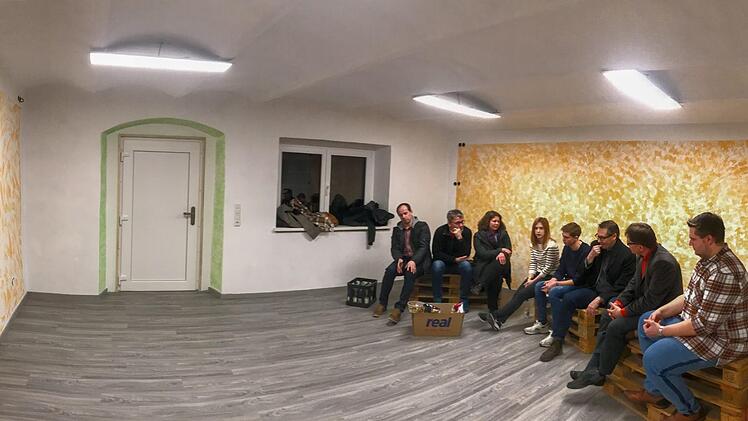 Impressionen vom Besuch im neuen Stadtsteinacher Jugendtreff. Foto: Ronald Rinklef
