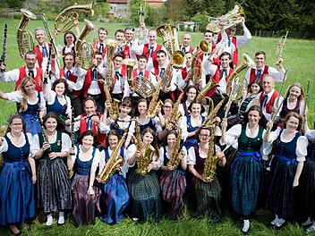 Die Musizierenden der Blaskapelle Ebenhausen freuen sich auf ihr Jubiläumsfest. Foto: Jessica Weiß