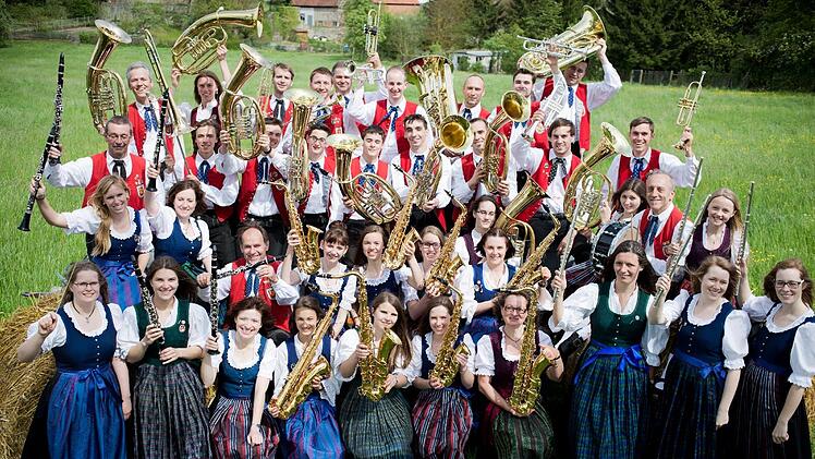Die Musizierenden der Blaskapelle Ebenhausen freuen sich auf ihr Jubiläumsfest. Foto: Jessica Weiß
