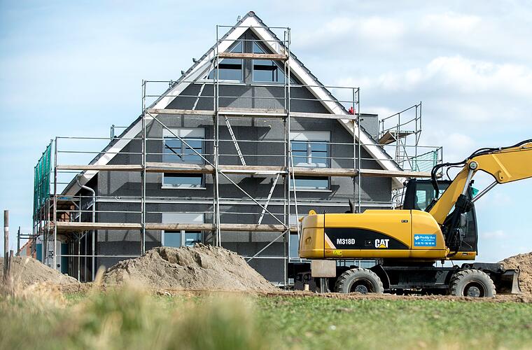 Baugenehmigungen steigen wieder - Eigenheime gefragt