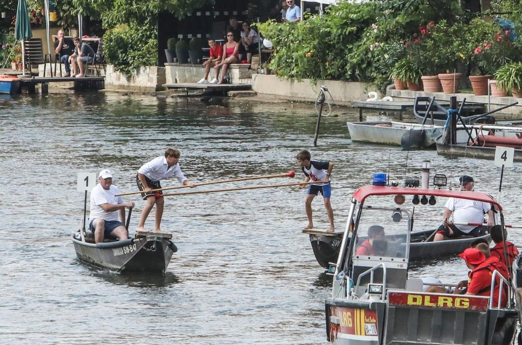 Fischerstechen der Jugend und Schüler am Samstag. Foto: Barbara Herbst