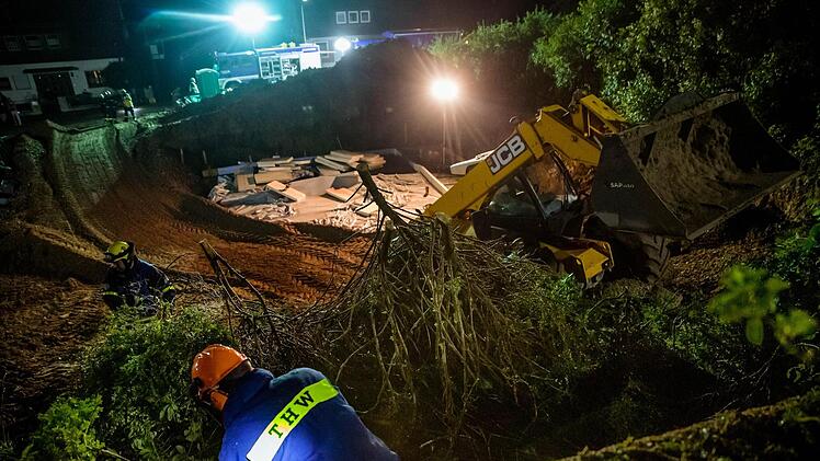 Nur einer von vielen Eins&auml;tzen des THW Forchheim: Ein Erdrutsch in Reuth hat  im Juni die Ehrenamtlichen sieben Stunden lang kr&auml;ftezehrend gefordert. Nicole Endres/THW Forchheim