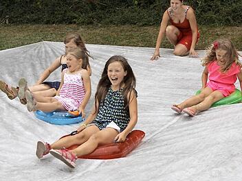 Eine Rutschpartie machte den Kindern im vergangenen Jahr besonders viel Freude.  Foto: Archiv/Michael Wunder