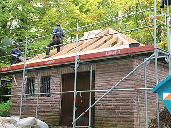 Dachsanierung am Hochbehälter in Frankenbrunn.