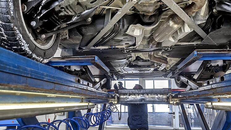 TÜV-Report: Jedes fünfte Auto fällt durch.