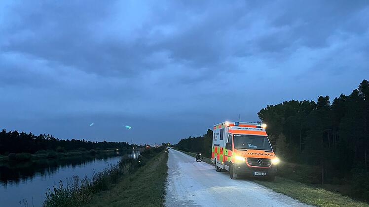 Großeinsatz an Schleuse Eibach in Nürnberg am 9. Oktober 2023: Radfahrerin sah leblose Person im Kanal