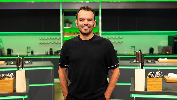 In der 14. Staffel der Show "The Taste" bereichern zwei neue Juroren die Runde. TV-Koch Steffen Henssler zählt zu den neuen Jurymitgliedern.