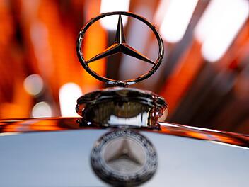 Mercedes ruft massenhaft Autos zur&uuml;ck - "Gefahr eines Kontrollverlustes"