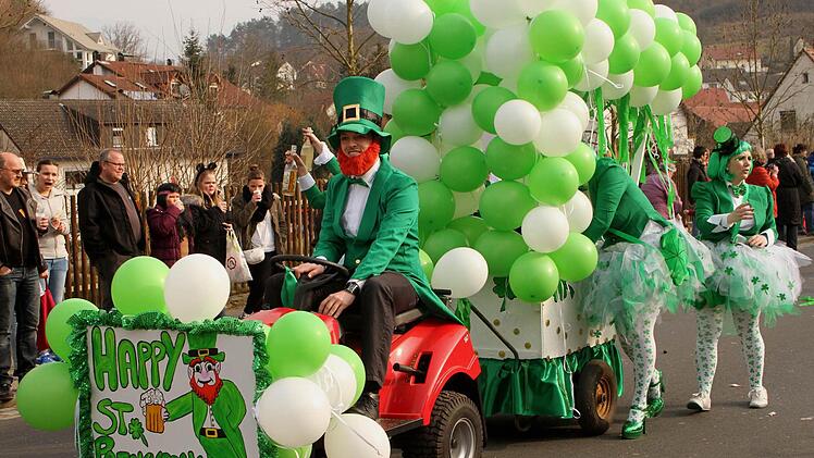 Auf "Happy St. Patricksday" machen sie aufmerksam.