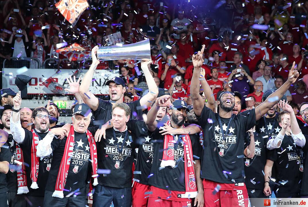 Brose Baskets Bamberg - FC Bayern München