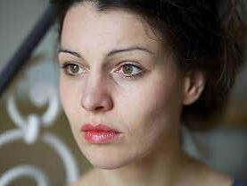 Am Valentinstag widmet sich Victoria Heinz Liebesbriefen großer Frauen.  Foto: Brentano-Theater