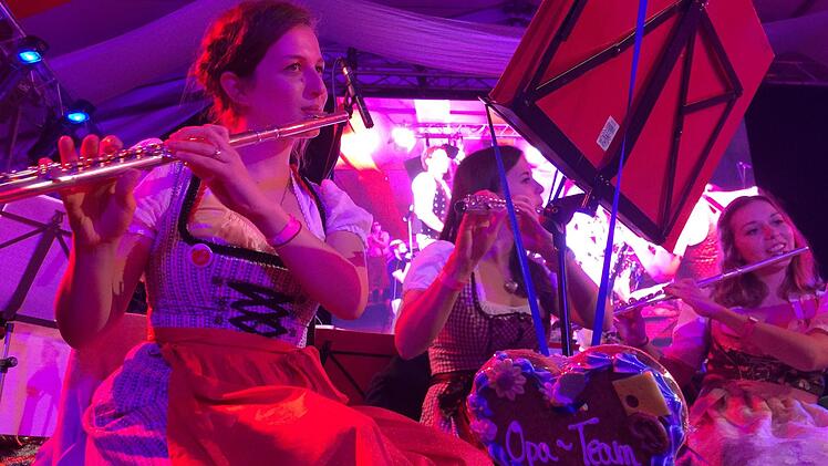 oktOPAfest 2017: Die Stimmung im Zelt war grandios.Christiane Lehmann