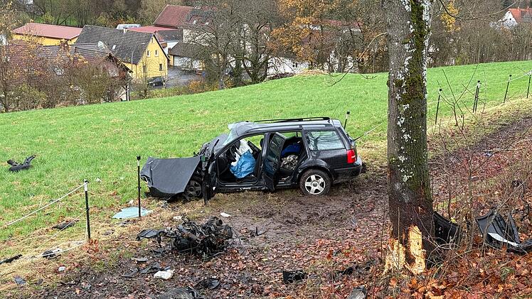 Autounfall im Kreis Bad Kissingen endet tödlich