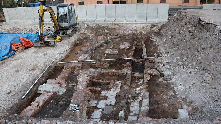 Nürnberg: Archäologen entdecken Fußbodenheizung aus dem Mittelalter - "Luxusausstattung"