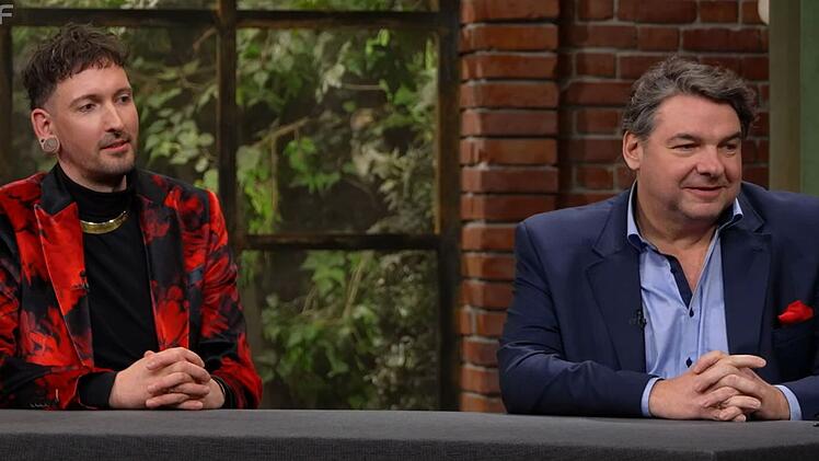"Herzallerliebst", fand Susanne Steiger die Katzen, und Fabian Kahl (links) war &auml;hnlicher Ansicht: "Was f&uuml;rs Herz!"