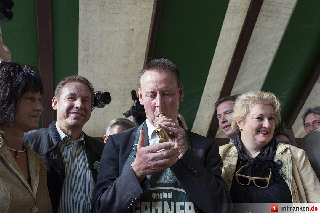 Fürther Michaeliskirchweih eröffnet