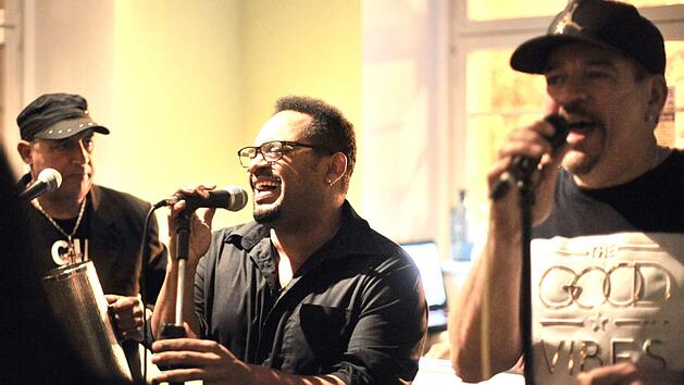 Die gute Stimmung übertrug sich auch auf die Musiker.    Foto: Richard Sänger