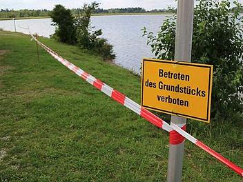 Badeverbot im Mandichosee bei Ausgburg: Das Landratsamt hat nun Stellung bezogen. Foto: Markus Pettinger/Landratsamt Aichach-Friedberg