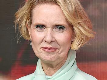 "Ich bewundere ihre Selbstlosigkeit", sagt Cynthia Nixon &uuml;ber ihren "The Gilded Age"-Charakter Ada.