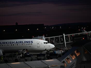 Flughafen Hannover - Ankunft von Afghanen mit Aufnahmezusage