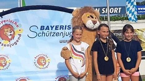 Emma Ruppert (l.) schaffte es auf den zweiten Platz. Foto: privat