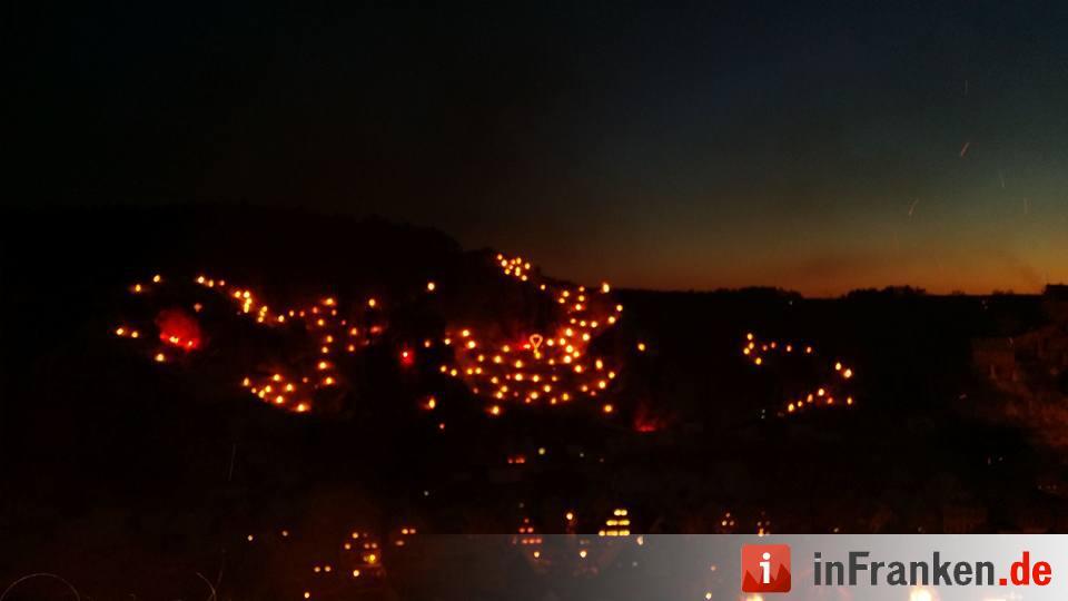 Beschluss der Ewigen Anbetung in Pottenstein - Lichterfest  in der Fränkischen Schweiz