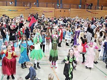 Beste Stimmung herrschte bei Kinderfasching des Höchstadter CSU. Foto: Johanna Blum