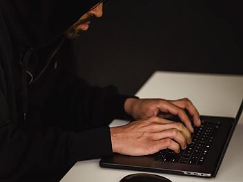 Mehrere Kilogramm Drogen: Bamberger Ermittler erwischen Darknet-Dealer aus dem Kreis Fürth