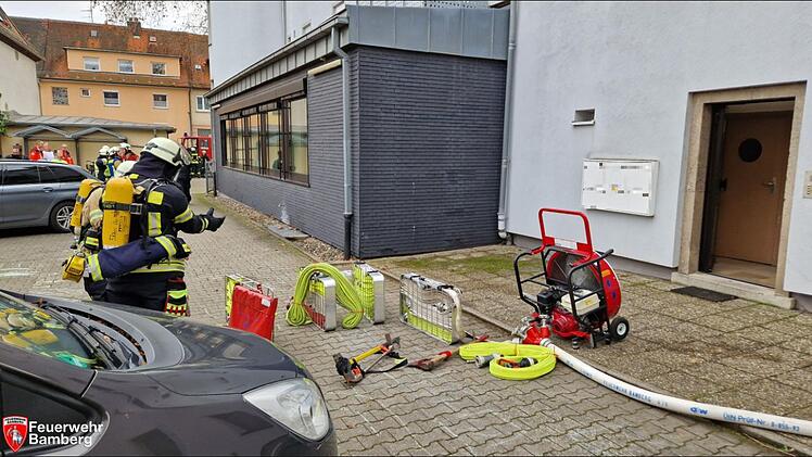 Bamberg: Spülmaschinenbrand löst Feuerwehreinsatz aus