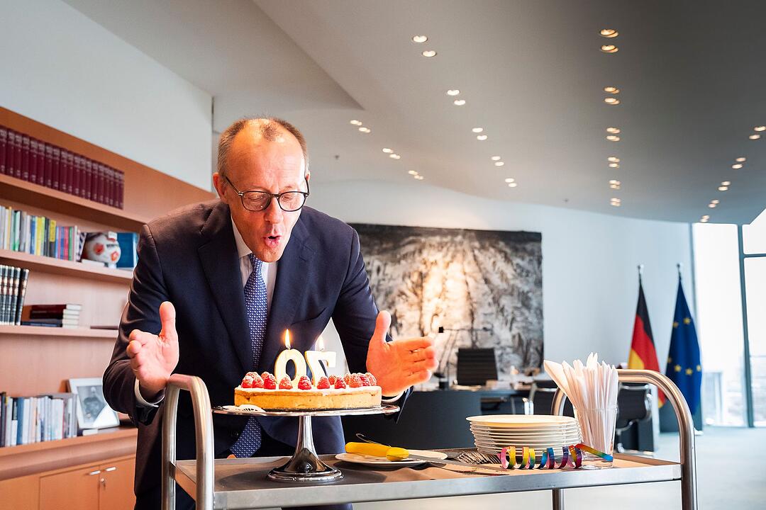 Bundeskanzler Friedrich Merz wird 70