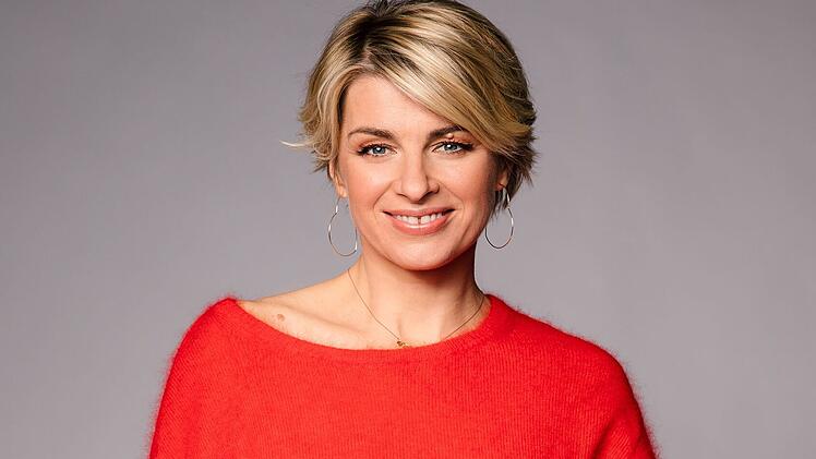 Moderatorin Sabine Heinrich macht unter anderem im WDR-Magazin "Frau tv" Frauen Mut, "ihren ganz eigenen Lebensplan zu entwickeln". Leider wird das Magazin am 19.11.2026 eingestellt.