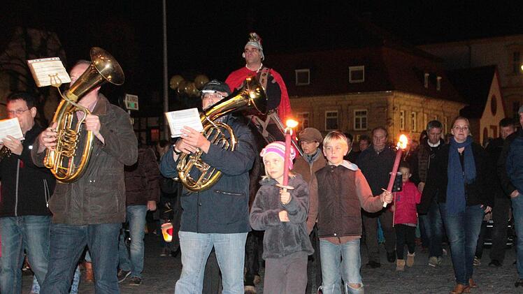Der Martinszug in Forchheim. Foto: Jennifer Hauser