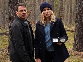 In ihrem zweiten gemeinsamen Fall ermitteln Tjark Wolf (Hendrik Duryn) und Fredericke Olsen (Isabel Thierauch) nach einer t&ouml;dlichen Treibjagd auf einen Mann.