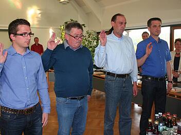 Stefan Klein, Friedrich Brehm, Harald Haberkamm und Kurt Bierlein (v. l.) sind die neuen Vestenbergsgreuther Gemeinderäte. Fotos: Evi Seeger