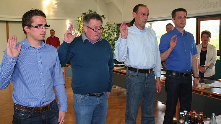 Stefan Klein, Friedrich Brehm, Harald Haberkamm und Kurt Bierlein (v. l.) sind die neuen Vestenbergsgreuther Gemeinderäte. Fotos: Evi Seeger