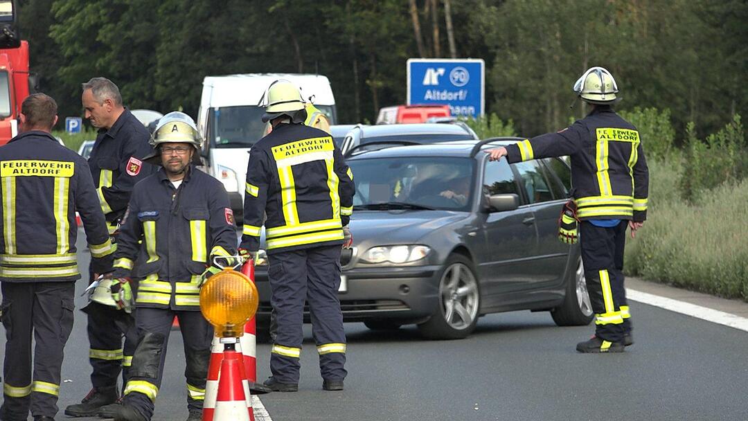 A3 bei Altdorf: 19-Jähriger aus Auto geschleudert