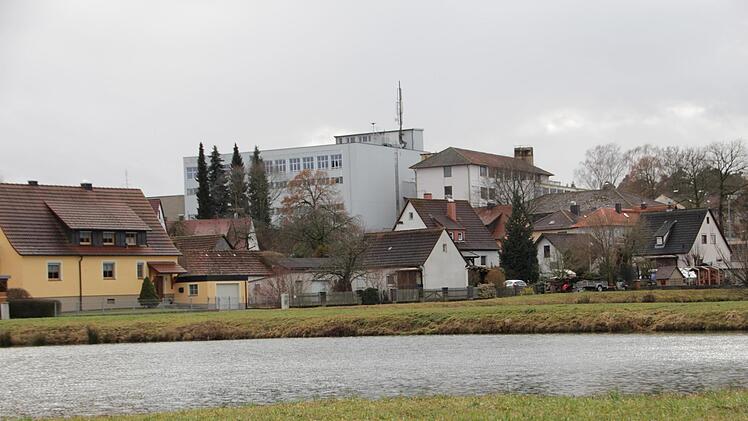 Das 2,3 Hektar große Seeland-Fabrikgelände in Oberreichenbach ist mittlerweile von Wohnhäusern umgeben.  Fotos: Andreas Dorsch