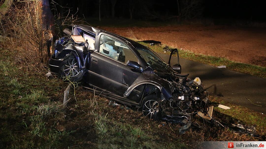 Fahranfänger überschlägt sich - drei Verletzte