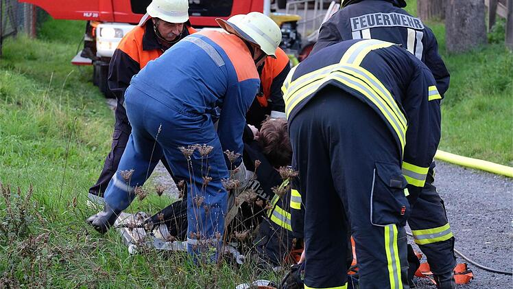 Eindrücke von der Feuerwehrübung in Sulzthal. Foto: Gerd Schaar