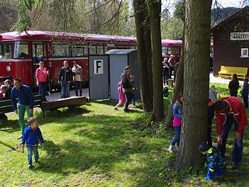 Wo steckt das Osternest? Am Sonntag und Montag d&uuml;rfen sich die Kinder bei der Rodachtalbahn wieder auf die Suche machen. Foto: privat