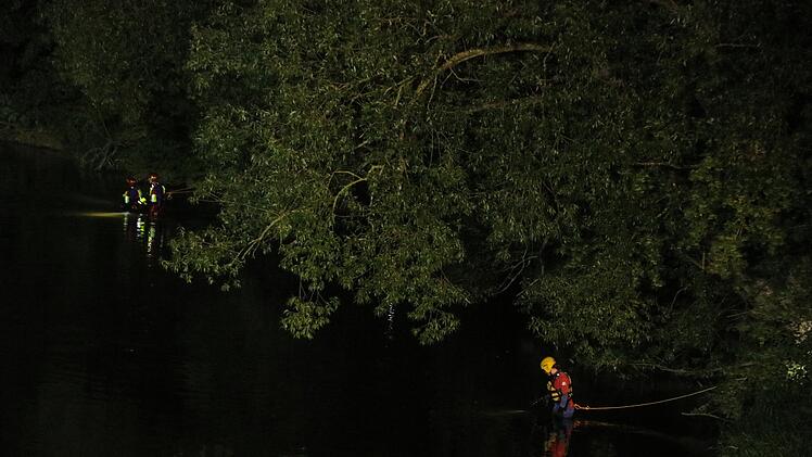 Gro&szlig;einsatz f&uuml;r Wasserrettung: Einsatzkr&auml;fte