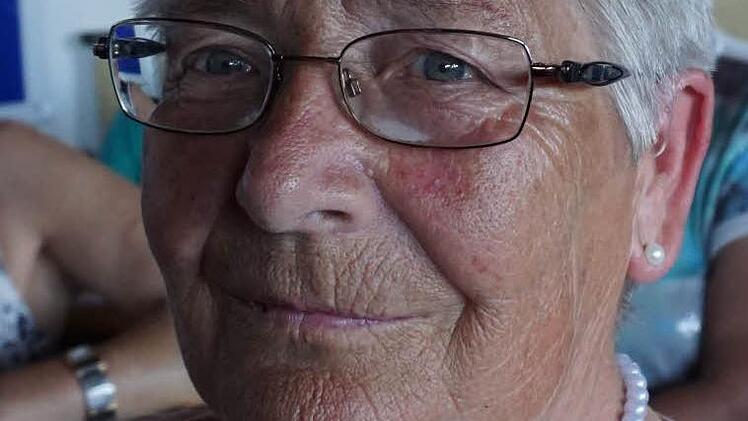 Maria Neudörfer (78) : Seit 68 Jahren ist Maria Neudörfer Mitglied im TSV. Sie leitet die Abteilung "Turnen" und ist Übungsleiterin der Damengymnastik, in der sie sich mit 20 bis 30 weiteren Sportlerinnen fit hält. Sie freut sich auf einen neuen Gemeinschaftsraum, "wo man sich nach dem Sport einfach mal gemütlich zusammenzusetzen kann."