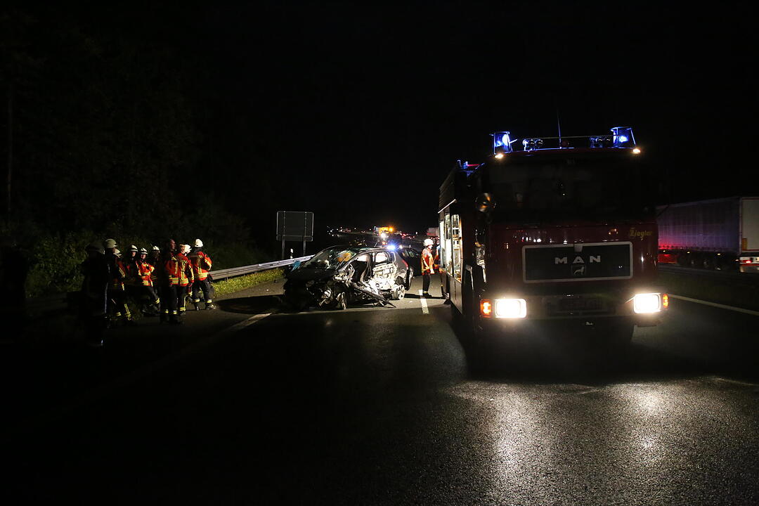 Kettenreaktion auf der A9: vier Menschen verletzt