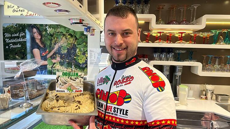Eiscafé by Rino bietet Eissorte "Hausgrille" an