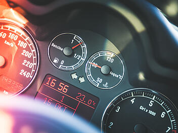 Auto, Tacho, Geschwindigkeit, Tempo, Raser
