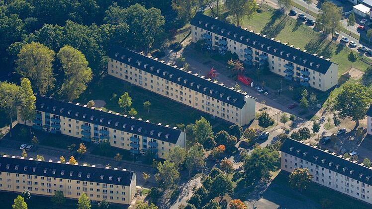 Das besondere Aufnahmezentrum für Flüchtlinge mit geringer Bleibeperspektive wird um 16 Häuser erweitert. Es umfasst dann voraussichtlich bis Ende März die komplette frühere Flynn-Area.