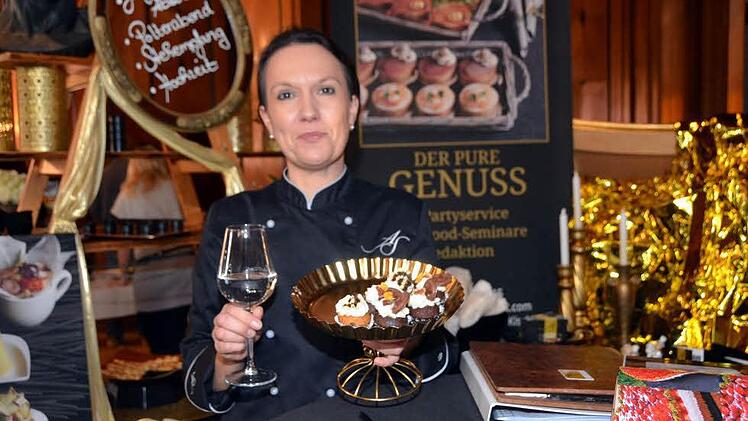 Kulinarisches für Hochzeitsfeiern gab es in allen Variationen.  Foto: Peter Rauch