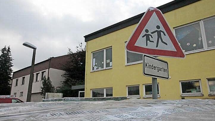 Baustelle am Kindergarten in Winkels. Steigende Baukosten sorgten unlängst im Stadtrat für Ärger.  Foto: Benedikt Borst